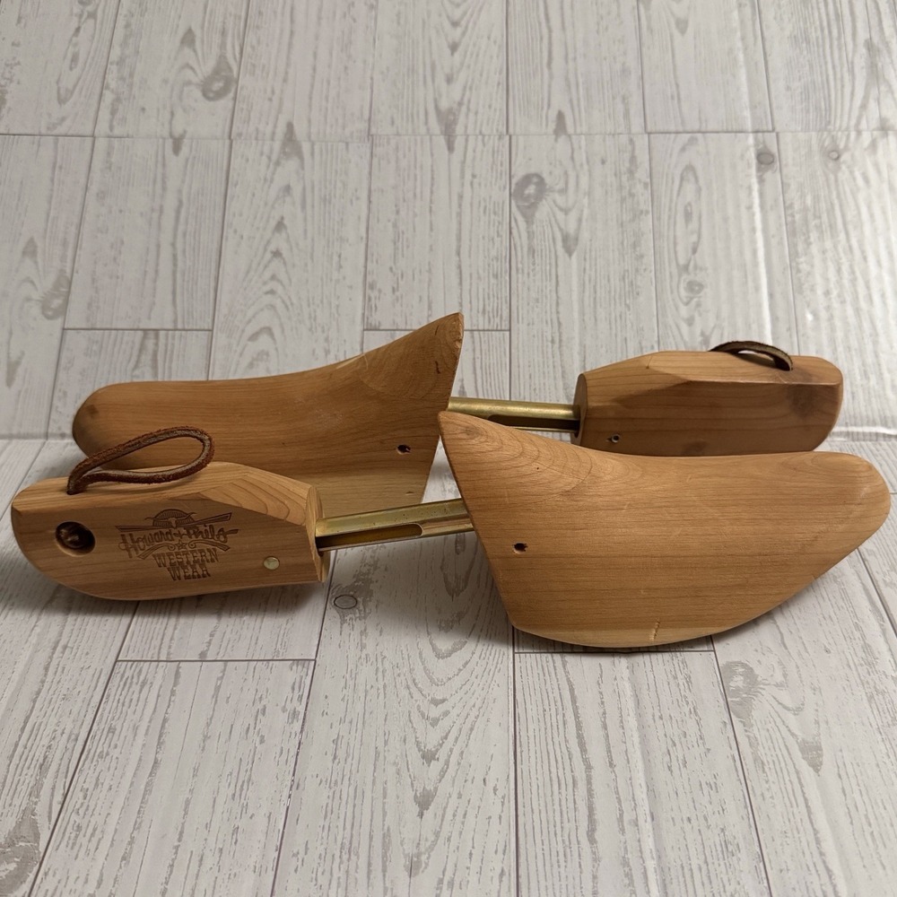 Howard & Phil's Western Wear Cedar Boot Shoe Trees Rochester USA Pair Adjustable